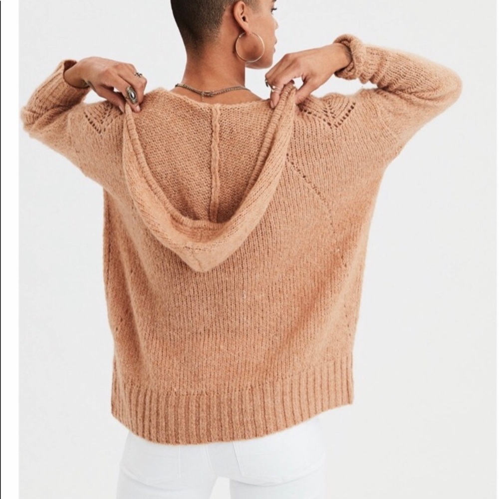 Aeo Pull Over - image 2